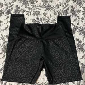 BuffBunny Rebel Legging - Black Leopard - Medium